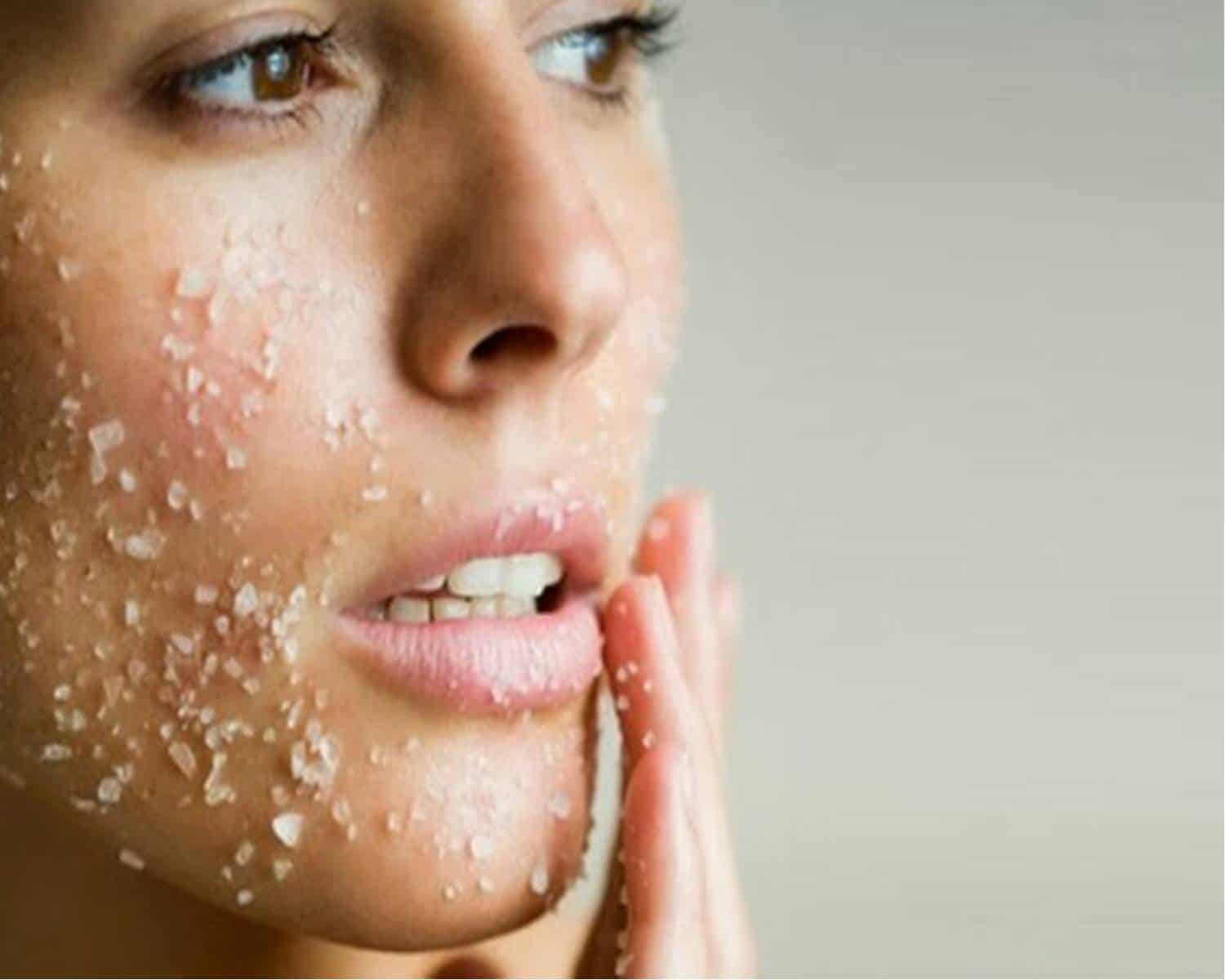 FAÇA você mesmo um esfoliante natural para uma pele macia!