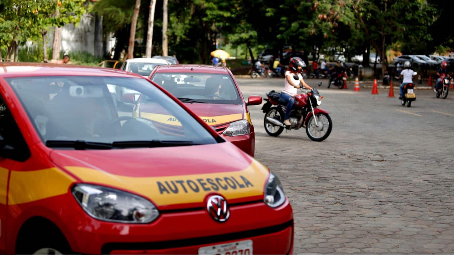 Quem tem direito a tirar a CNH de graça?