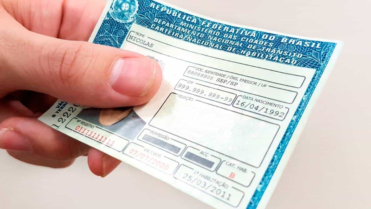Novos preços da CNH asssutam no país: Veja valor por estado