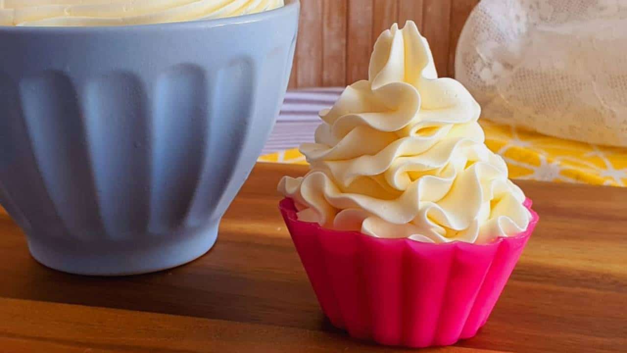 É INCRÍVEL: creme de leite condensado com 2 ingredientes