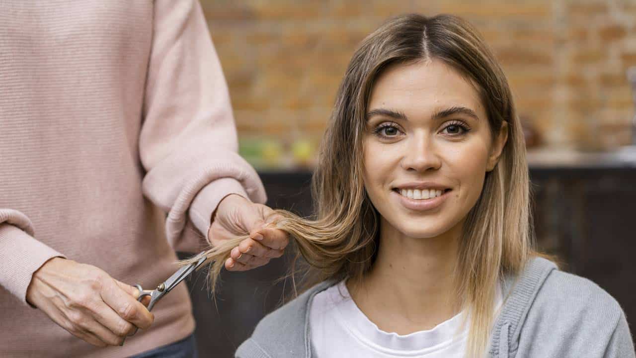 Confira o DIA CERTO para corta o cabelo em fevereiro de acordo com as fases da lua