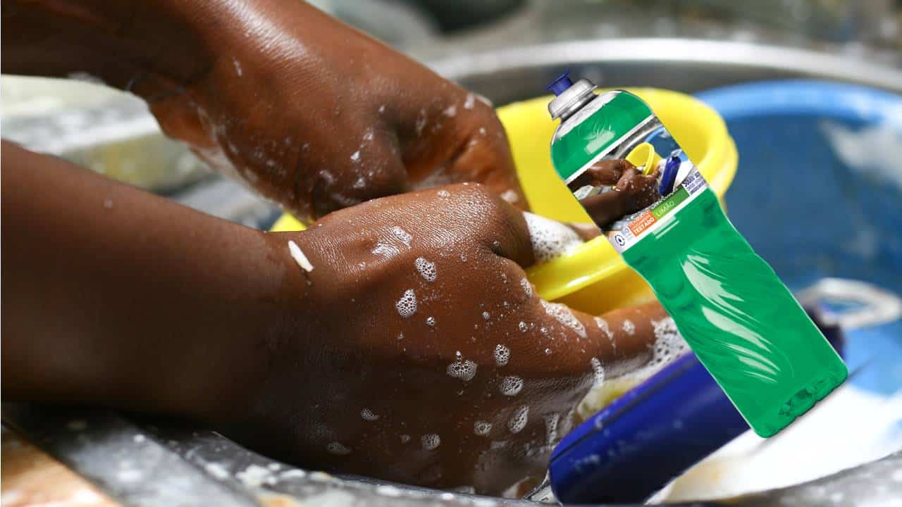 É ASSIM que se faz detergente caseiro gastando pouco dinheiro
