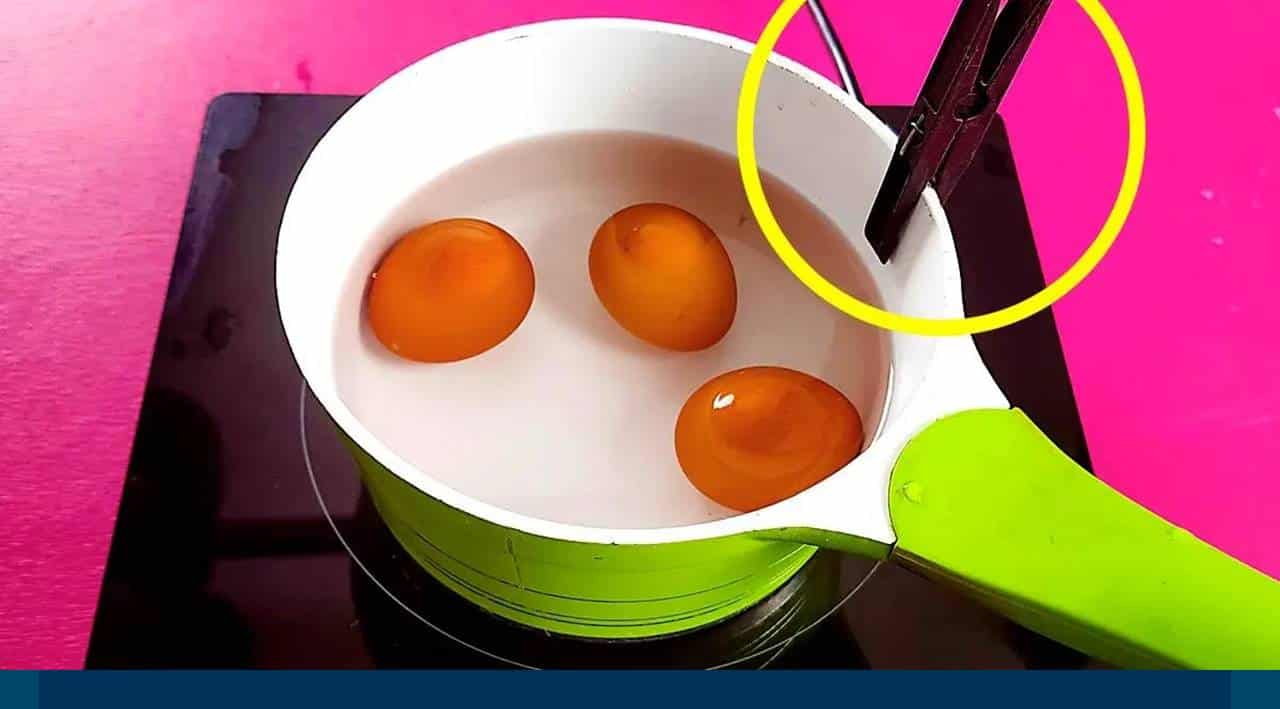 colocar um prendedor cozinhar os ovos?