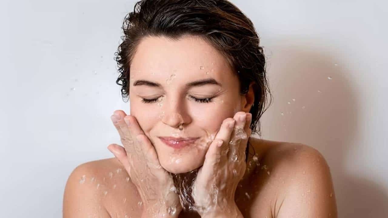 Dicas IMPRESCINDÍVEIS para tornar os cuidados matinais com a pele mais eficazes