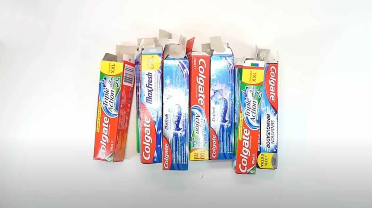 NÂO JOGUE FORA: Por que você não deve jogar a caixa da pasta de dente no lixo?