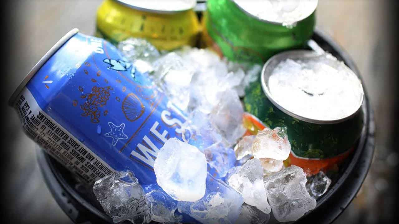 Como RESFRIAR qualquer bebida em POUCOS MINUTOS com truques incríveis