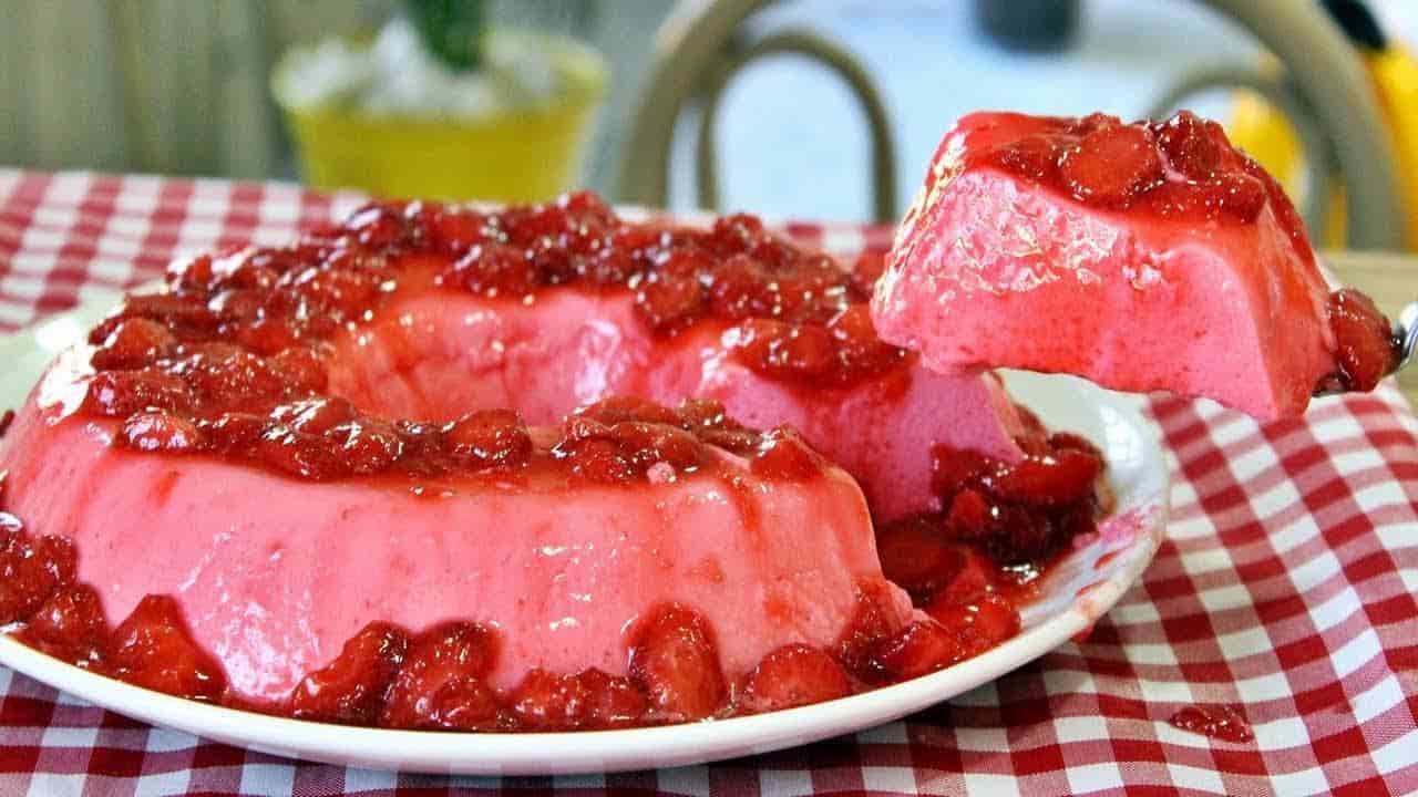 Este pudim de morango na panela de pressão é um sucesso
