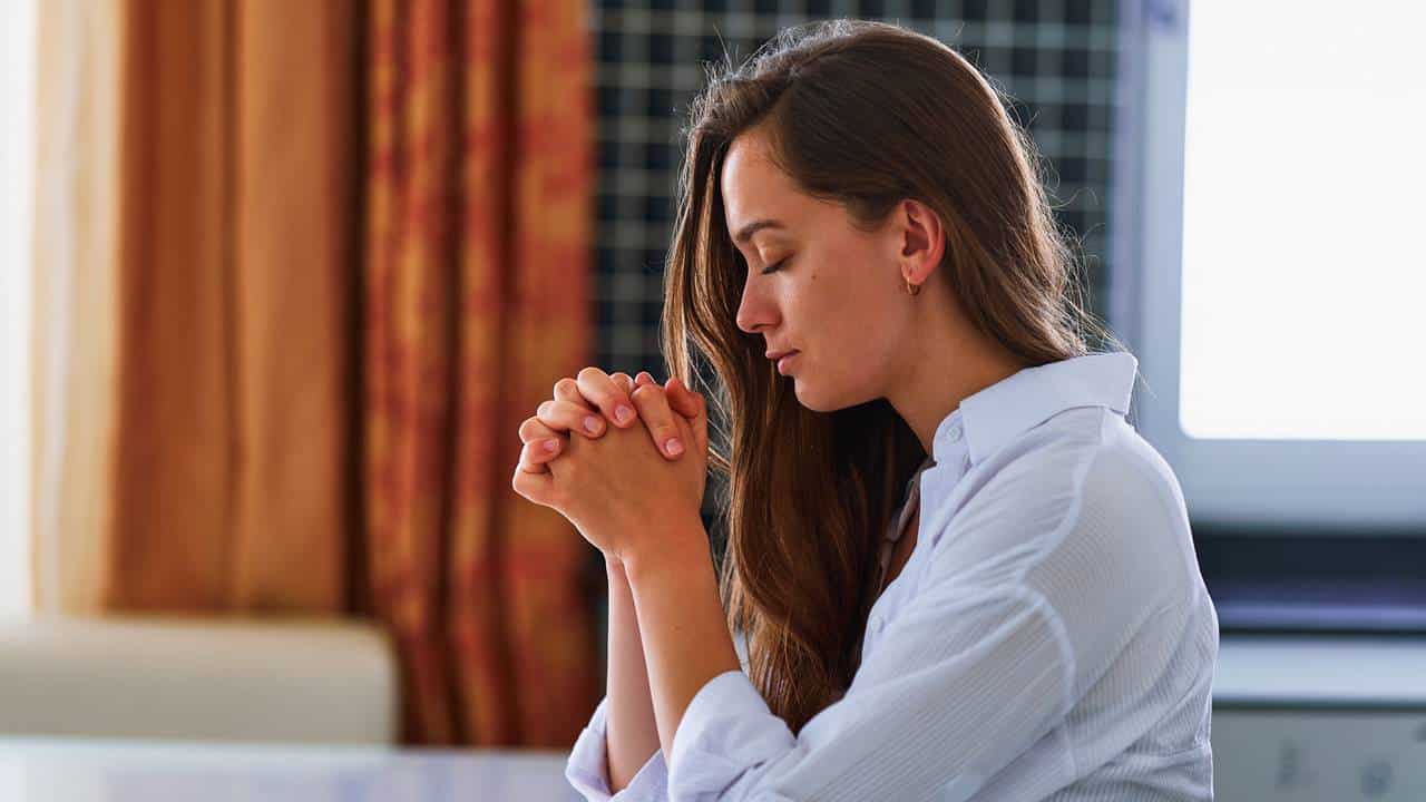 Oração rápida a Deus por um futuro abençoado e brilhante!