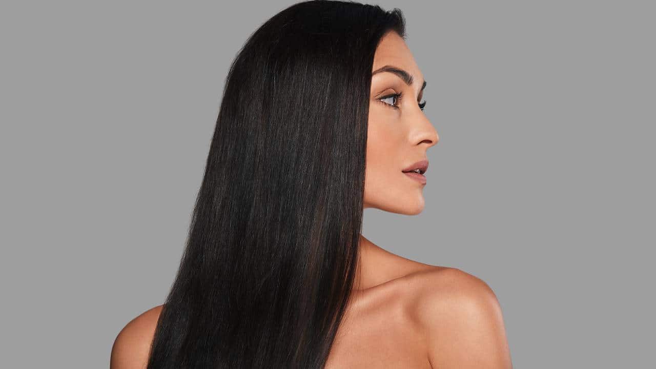 4 dicas super fáceis para escurecer a cor do cabelo em casa!