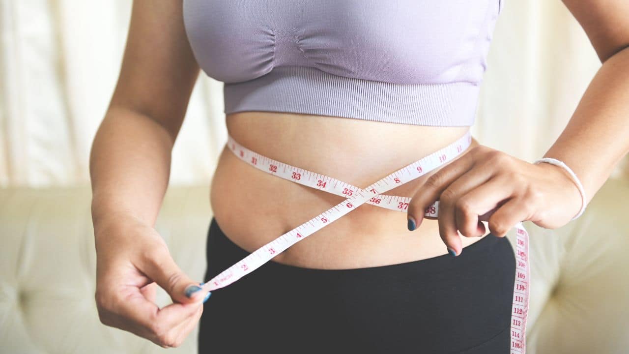 Adeus flacidez: O exercício que elimina a barriga flácida em 5 minutos!
