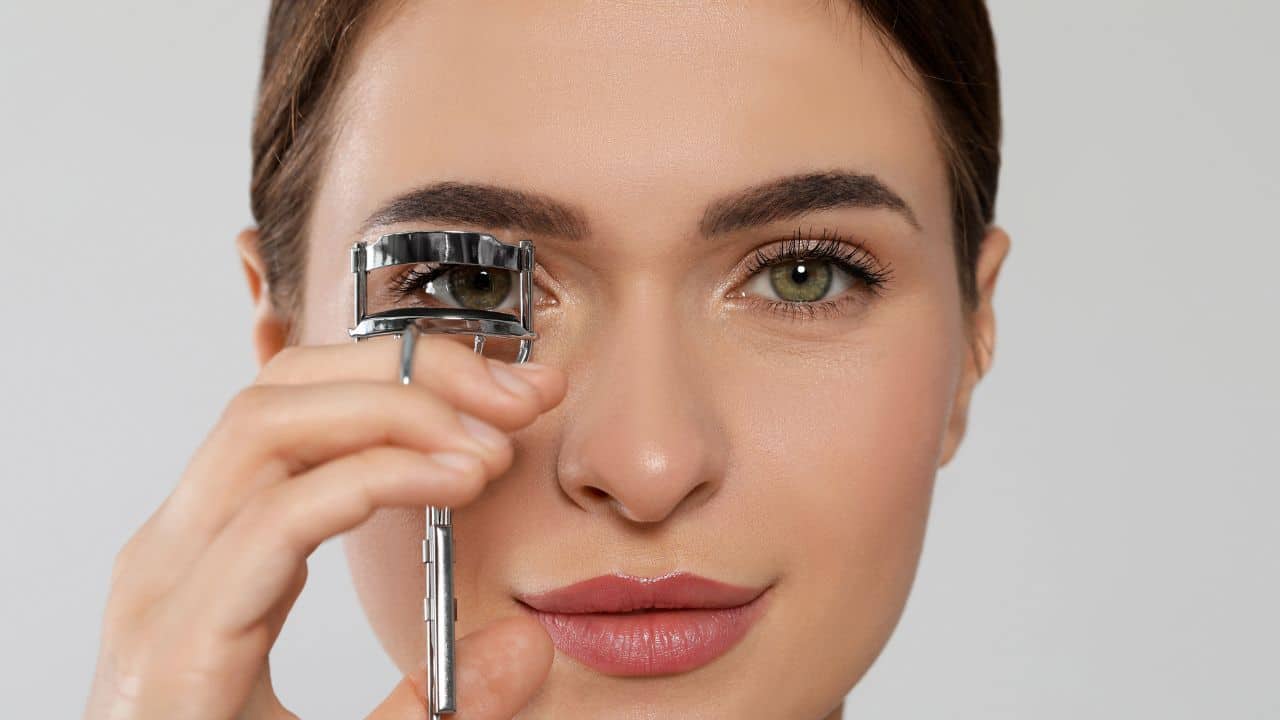 Dica com o curvex para curvar e alongar seus cílios como os postiços!