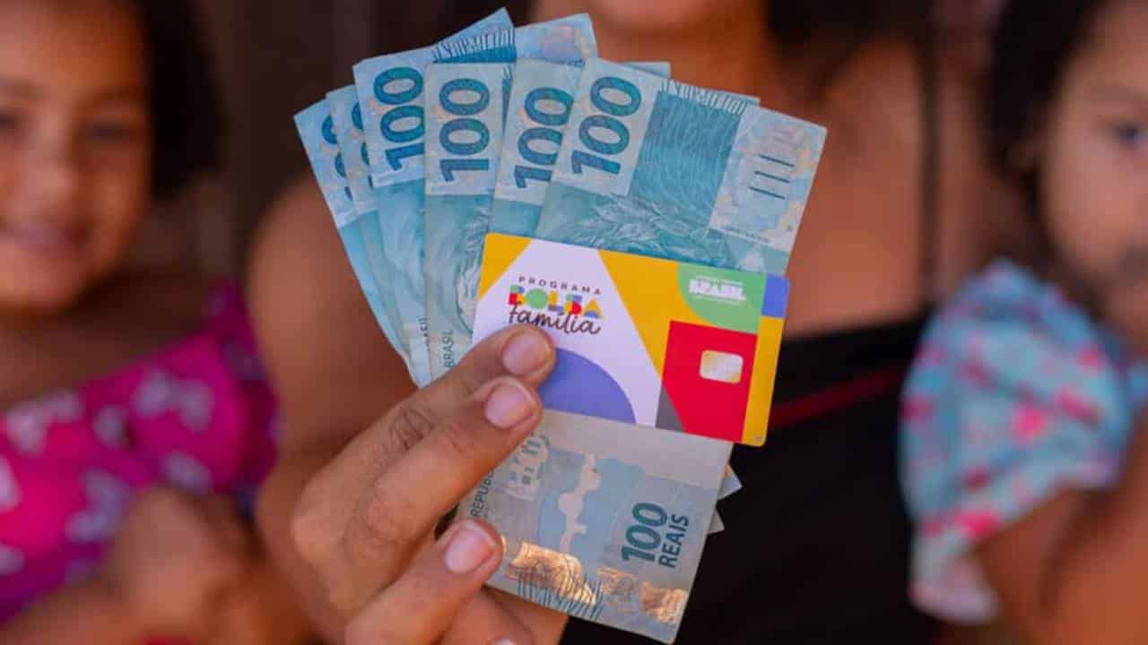 Bolsa Família sofre corte de R$ 9 bilhões: O que isso significa?
