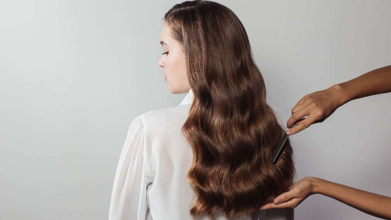 Alise o cabelo em 10 minutos com 1 ingrediente de cozinha!