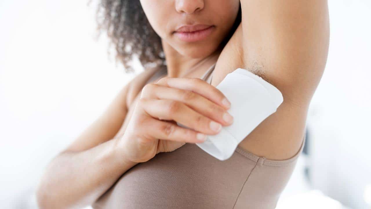 Desodorantes naturais: Como fazer em casa uma alternativa segura?