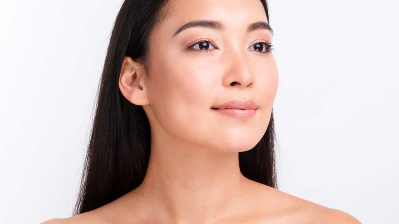 Melhor máscara coreana para clarear a pele com 3 ingredientes!