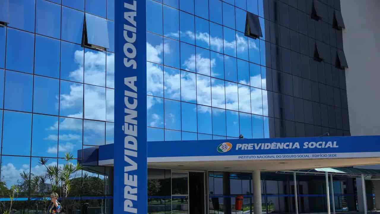 INSS começa a devolver descontos indevidos de mensalidades a beneficiários